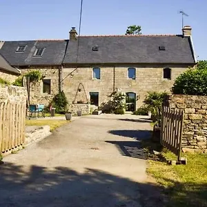 Le Domaine De Kerlys Bed and breakfast